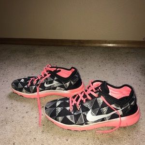 Pink Nike Free Run Tennis Shoes